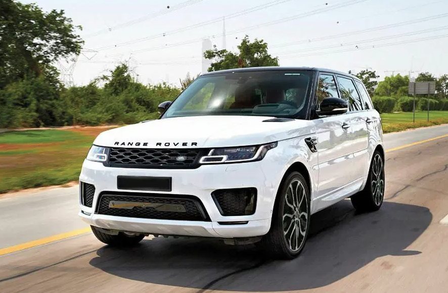Range Rover Sport in motion