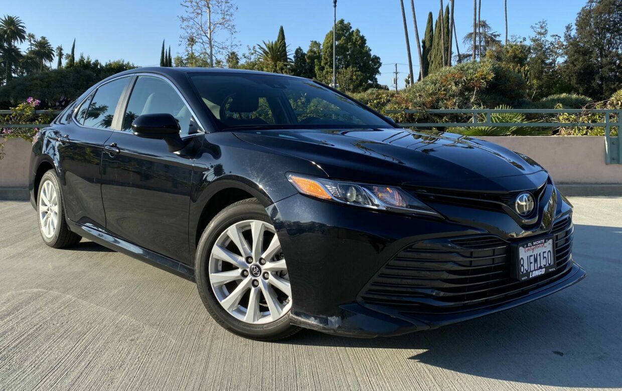 Toyota Camry, black